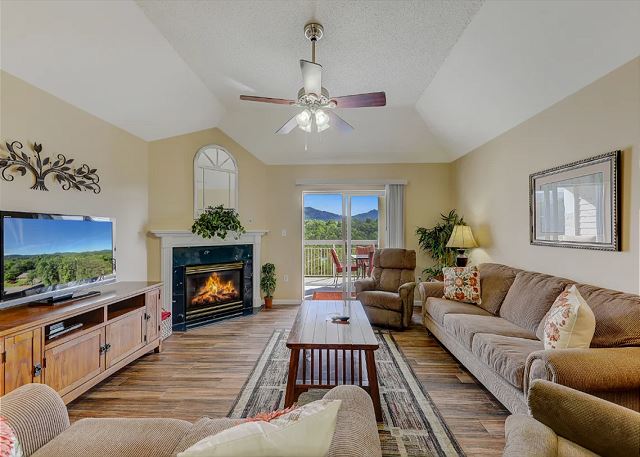 Whispering Pines 653 Two Bedroom Mountain View Pigeon Forge