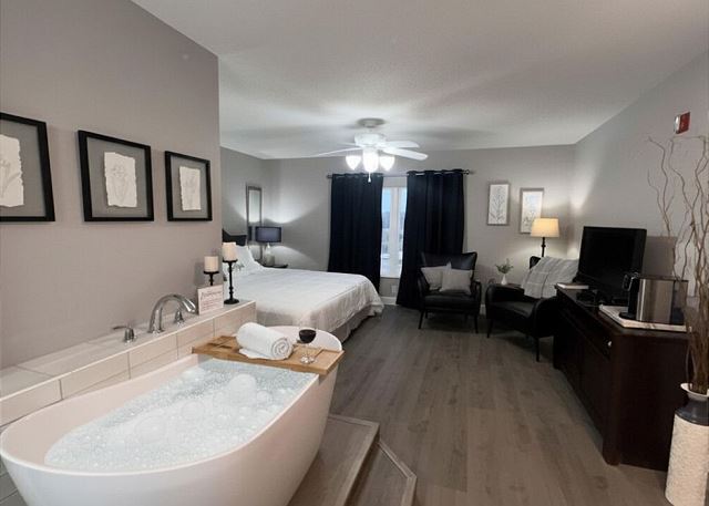 Whispering Pines 252 — Pigeon Forge, TN