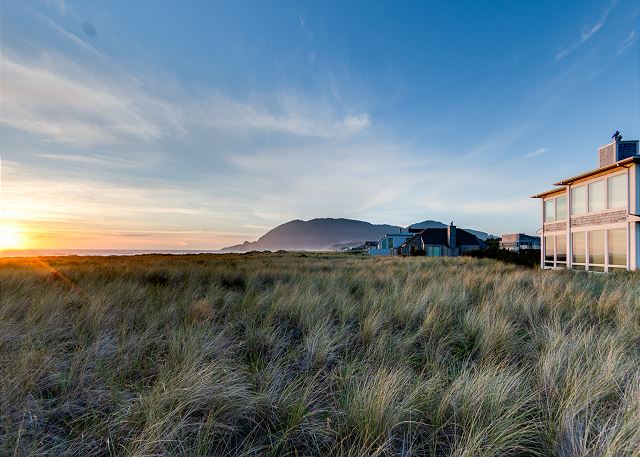 Aria 2-MCA#1347 — Manzanita, OR