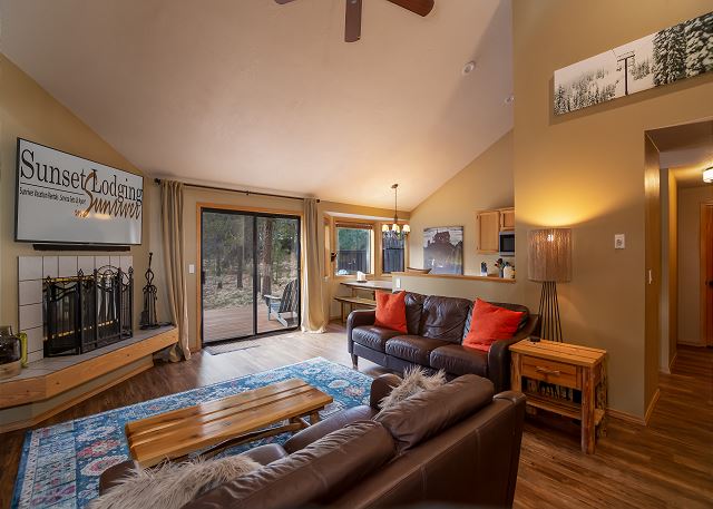 Malheur 2 - Sunriver Vacation Rentals with Air Conditioning