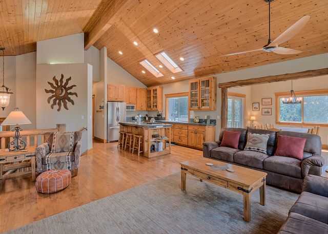 6 Masters, Luxury Sunriver Vacation Rental