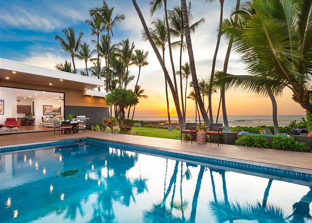 Malulani Villa, Luxury Oceanfront 3 BR, Private Pool, Hot Tub & Pickleball! — Kamuela, HI