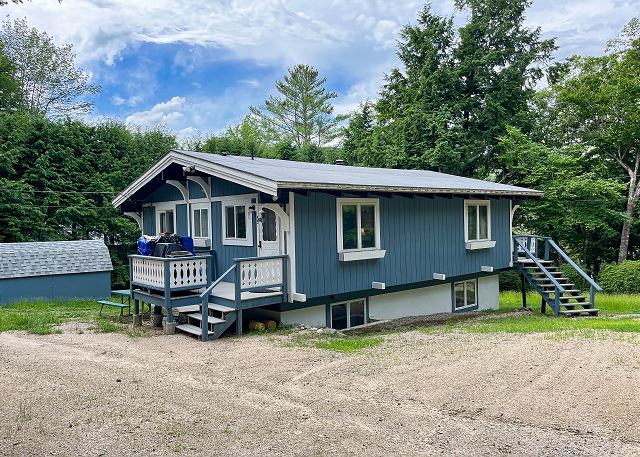 Pat's Chalet — Madison, NH
