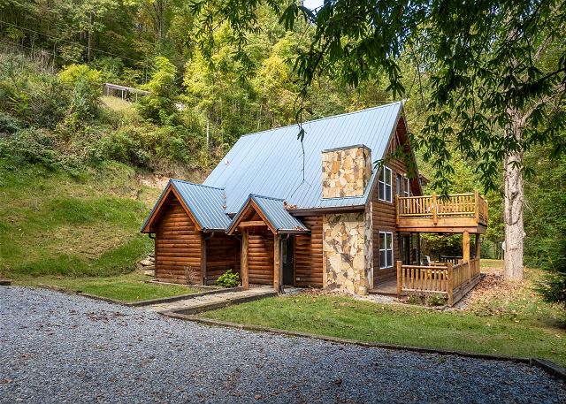 Bearfoot's Nantahala Retreat