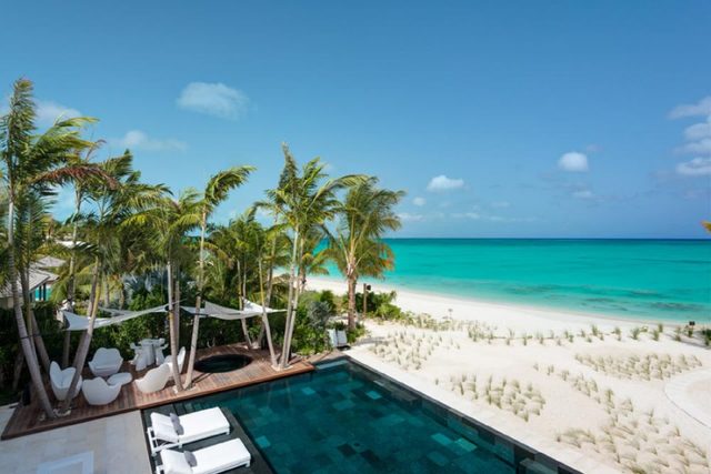 Villa AWA