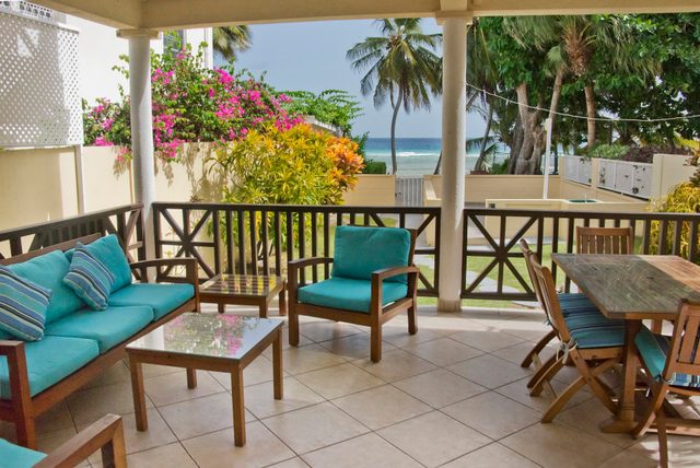 Bella Dia Lower | Three Bedroom Apartment on the Beach