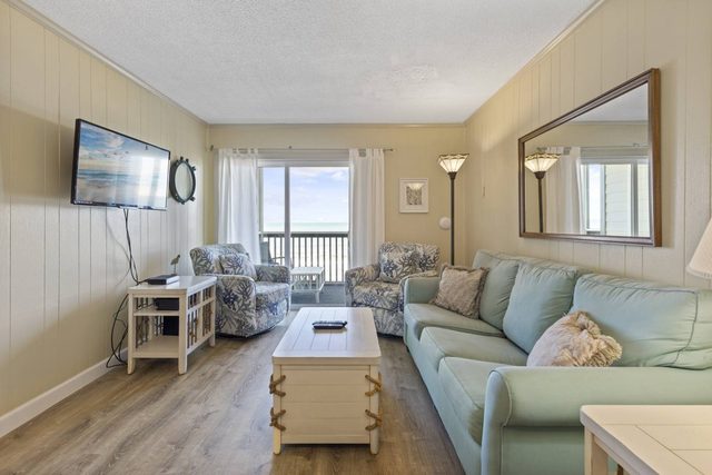 Sea Oaks 206