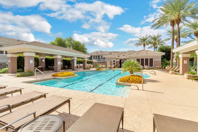 Kierland 1063 #21620984