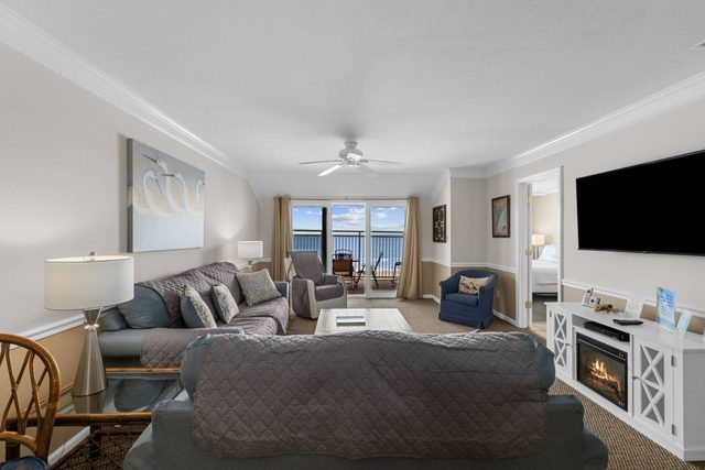 South Shores II 203