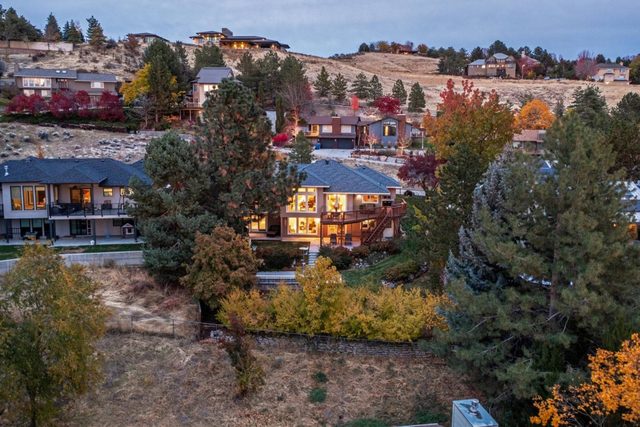 Ode to the Foothills