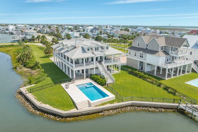 Tree Point Manor