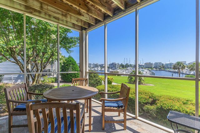 Marina Vista