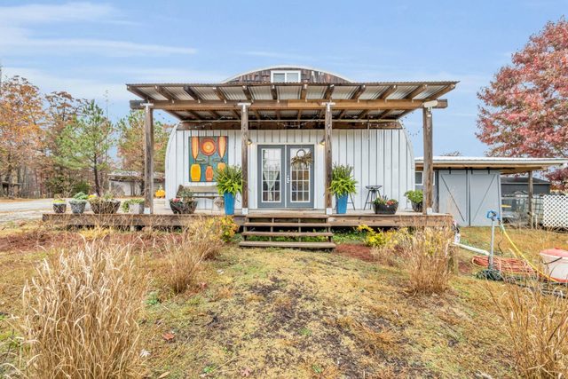 Land to Table - The Hut