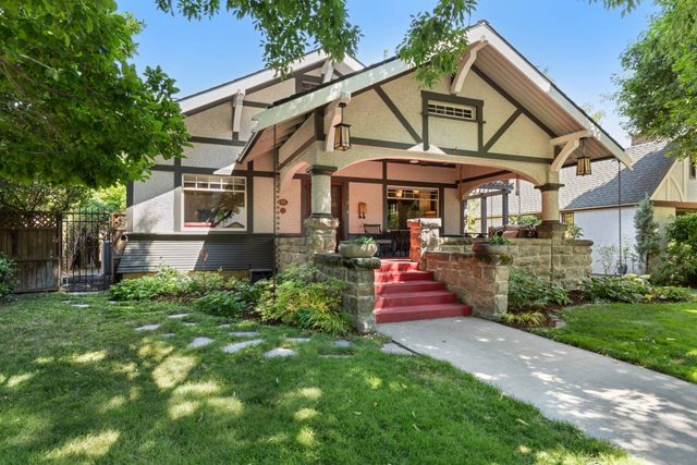 Historic Bungalow on 17th
