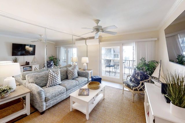 Beachwood Place 3C