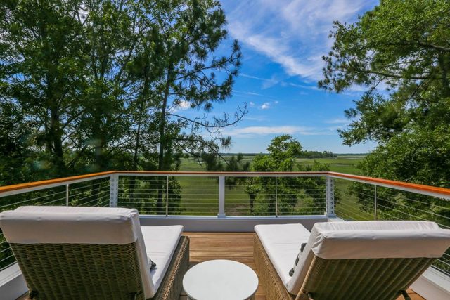 Marsh Pointe