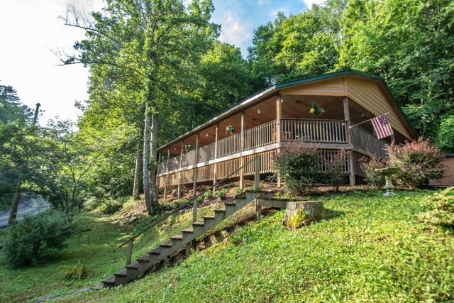Woods Mountain Cabin