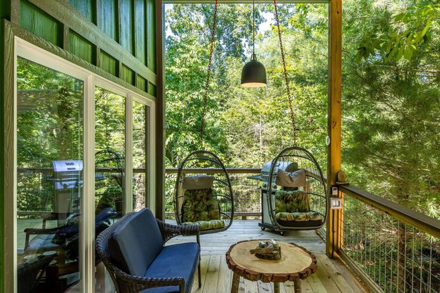 New Dawn Glass House