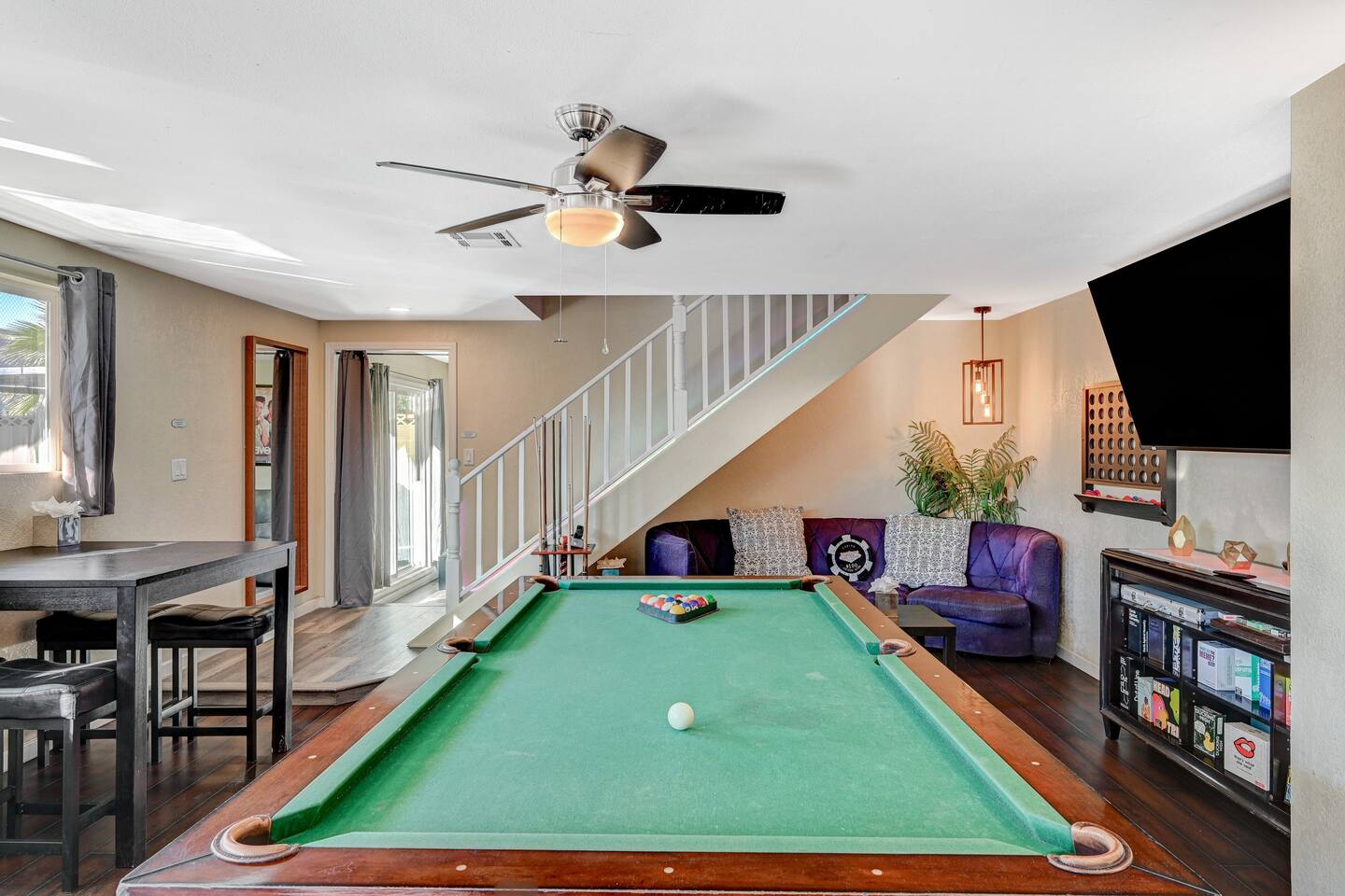 15 Beds, Heated Pool, Near Strip | Vibes dot Vegas