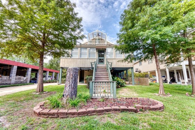 Waterfront views! Private Boat Launch — Kiln, MS
