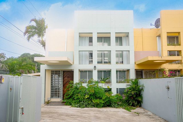 Townhouse Oasis at Uni Garden — San Juan, PR