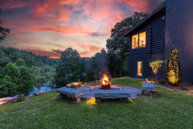 Lake Paradise : Fishing Dock, Fire Pit & Sunsets — Morganton, GA