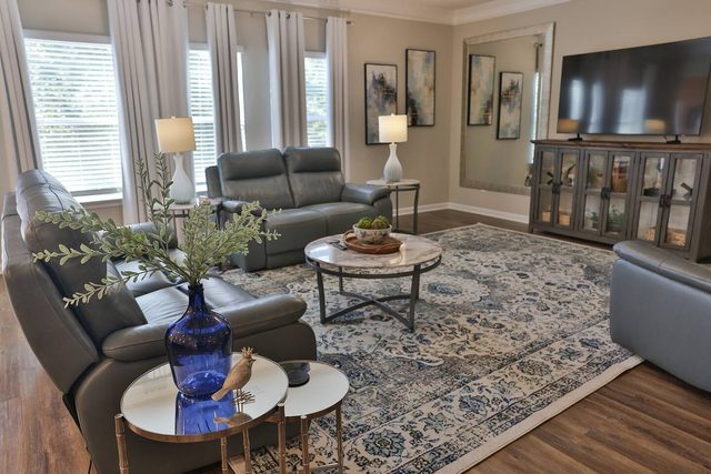 Lincoln Luxury! 5BR w/2 Kings with boat parking!
