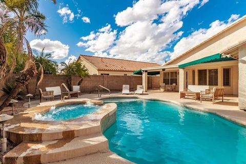 4BR AZ Oasis | Heated Pool + EV