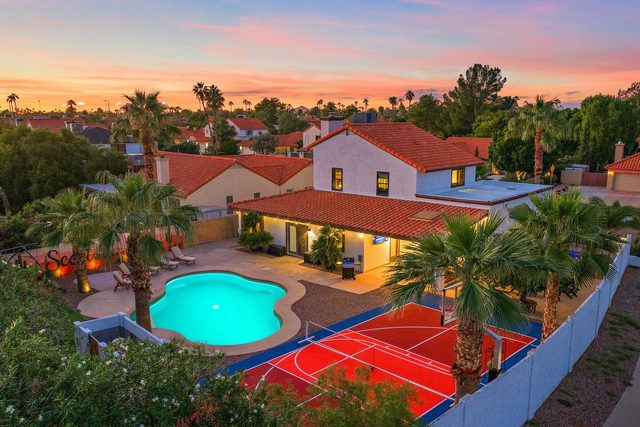 Resort Oasis | Heated Pool • Pickleball • Hot tub — Scottsdale, AZ