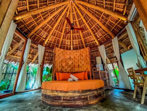 The Bamboo Shell · Cute & Romantic, Near the beach — General Luna, Caraga