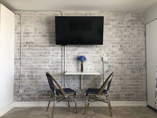 BS269A Pool View w/ Direct Beach and Sound Access