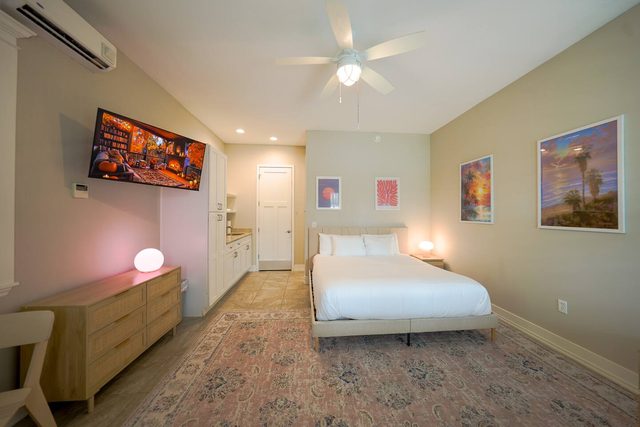 Newly Renovated Cottage! Ideal for 3 Guests — Dunedin, FL