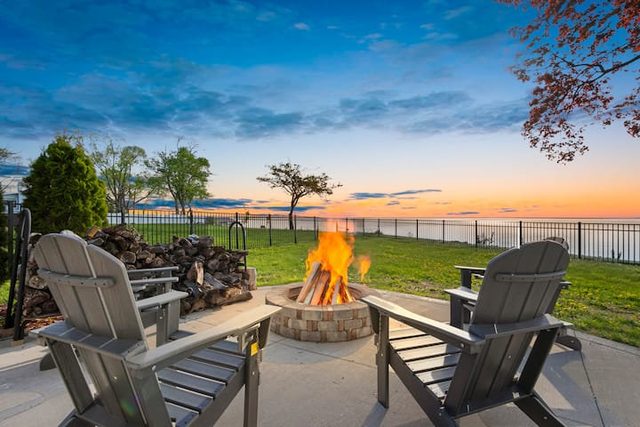Bayside Waterfront Retreat