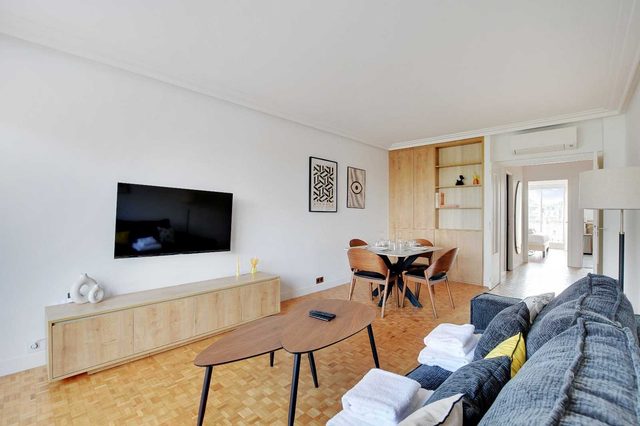 Elegant apartment AC/ 1BR-4P- Ternes