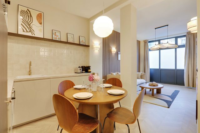 Beautiful Apartment 2CH/6P - Paris 18e/Montmartre