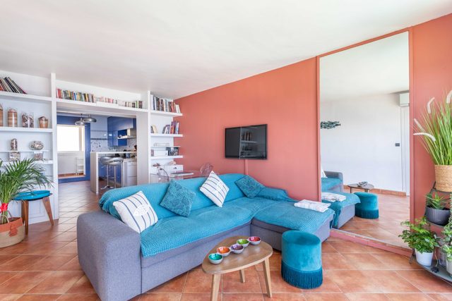 1BR home in Marseille