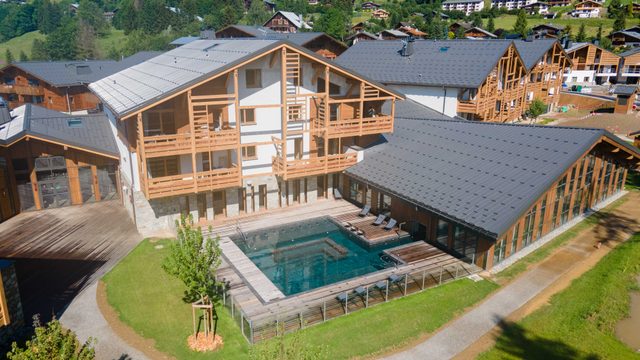 Exclusive accommodation: terrace, parking and pool