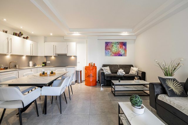 Modern apt with balcony - Cannes/Croisette