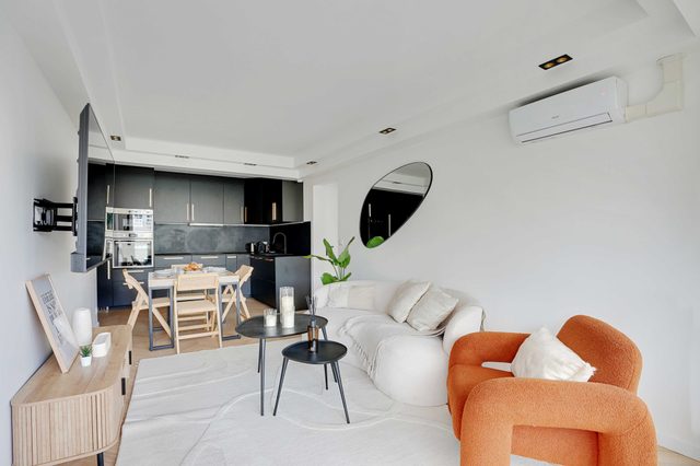 Charming apt with balcony - 2BR/4P - Suresnes