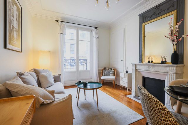 Charming apartment with balcony -2BR-4P- Madeleine