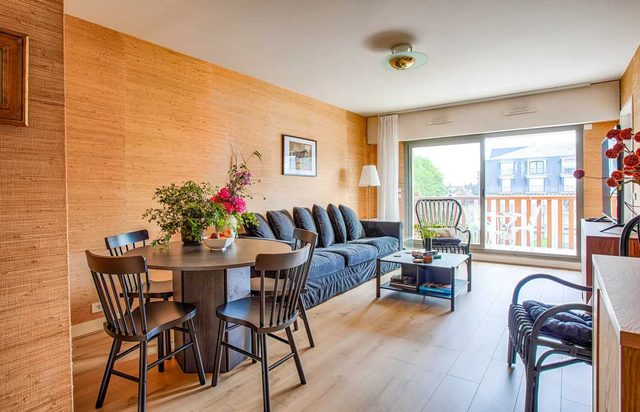 Charming Apt w/ large Balcony - 2BD/4P -Deauville
