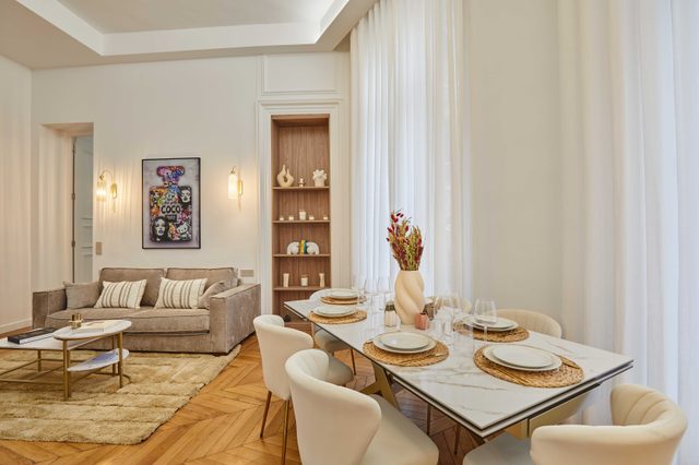 Sublime, luxurious AC Matignon/St Hono apartment