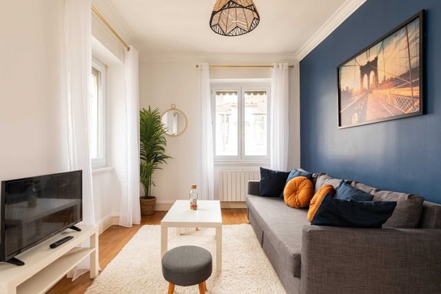 Modern apartment -1BR-4P- Bellecour