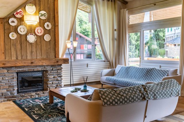 Spacious 4BDR/9P apt at the foot of the ski slopes