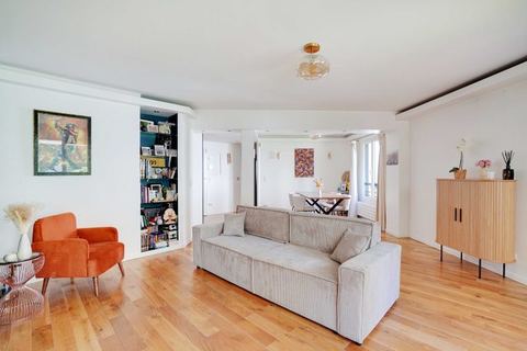 Elegant apartment- 3BR-8P- Levallois-Perret