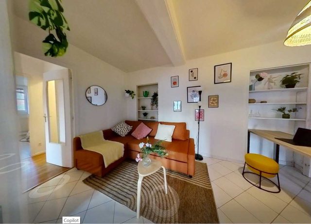 Cozy room in a friendly shared flat – Lyon 8th