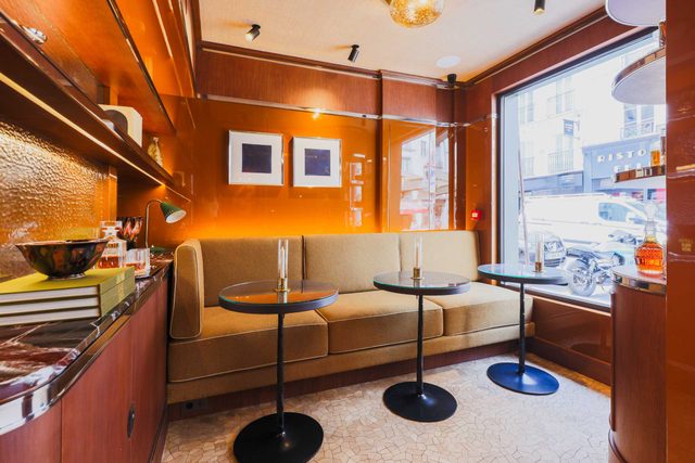 Confidential Suite 6, a stone's throw from the Louvre
