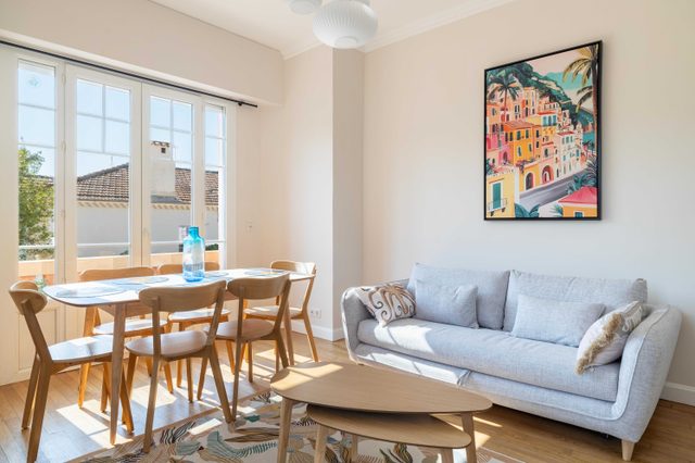 Warm Apartment – 2BR/4P – Cannes/Near Beach