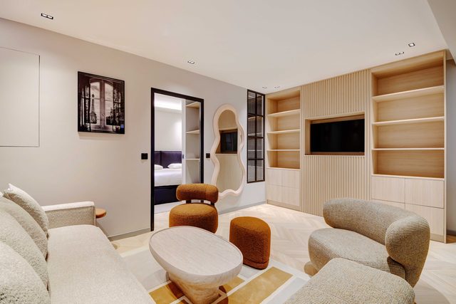 Refined Parisian flat with Designer Finishes – Rue Montorgueil Elegance