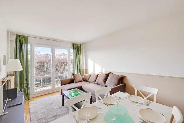 Bright apartment - 2BR-6P- Suresnes